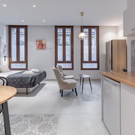 Gorgeous Apartment Close To City Centre Valencia Bagian luar foto