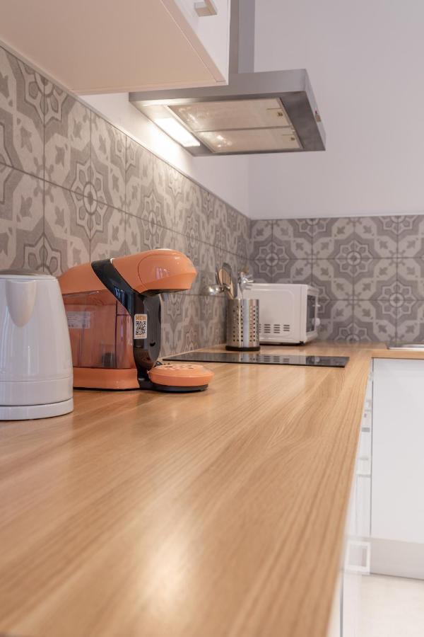 Gorgeous Apartment Close To City Centre Valencia Bagian luar foto